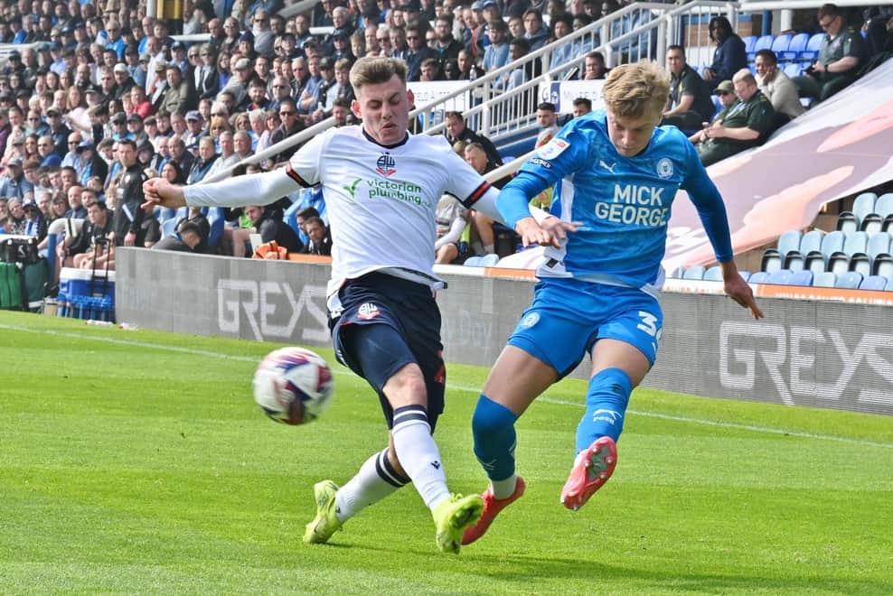 Mansfield Town vs Peterborough United